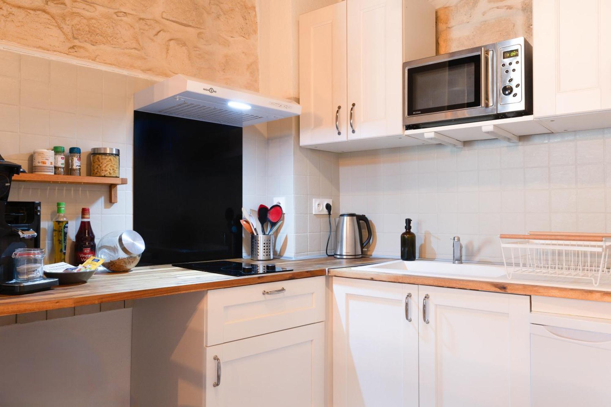 Immeuble 3 Apparts Centre Historique St Gilles Maisoncarreeconciergerie แซ็ง จิลส์ ภายนอก รูปภาพ