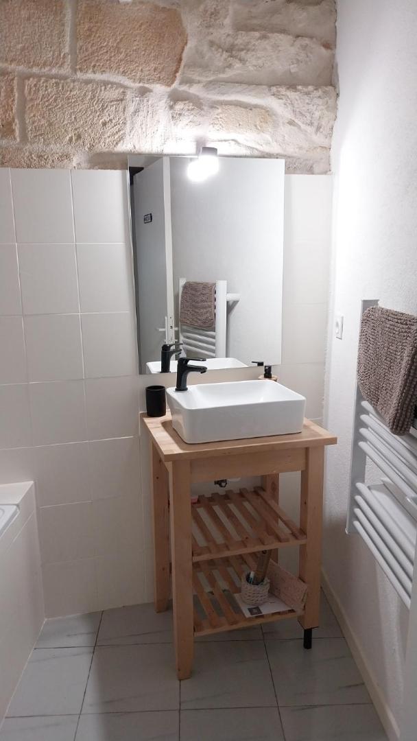 Immeuble 3 Apparts Centre Historique St Gilles Maisoncarreeconciergerie แซ็ง จิลส์ ห้อง รูปภาพ